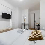 Studio Elegant Sacre Coeur Metro Anvers - Paris 18 -2P