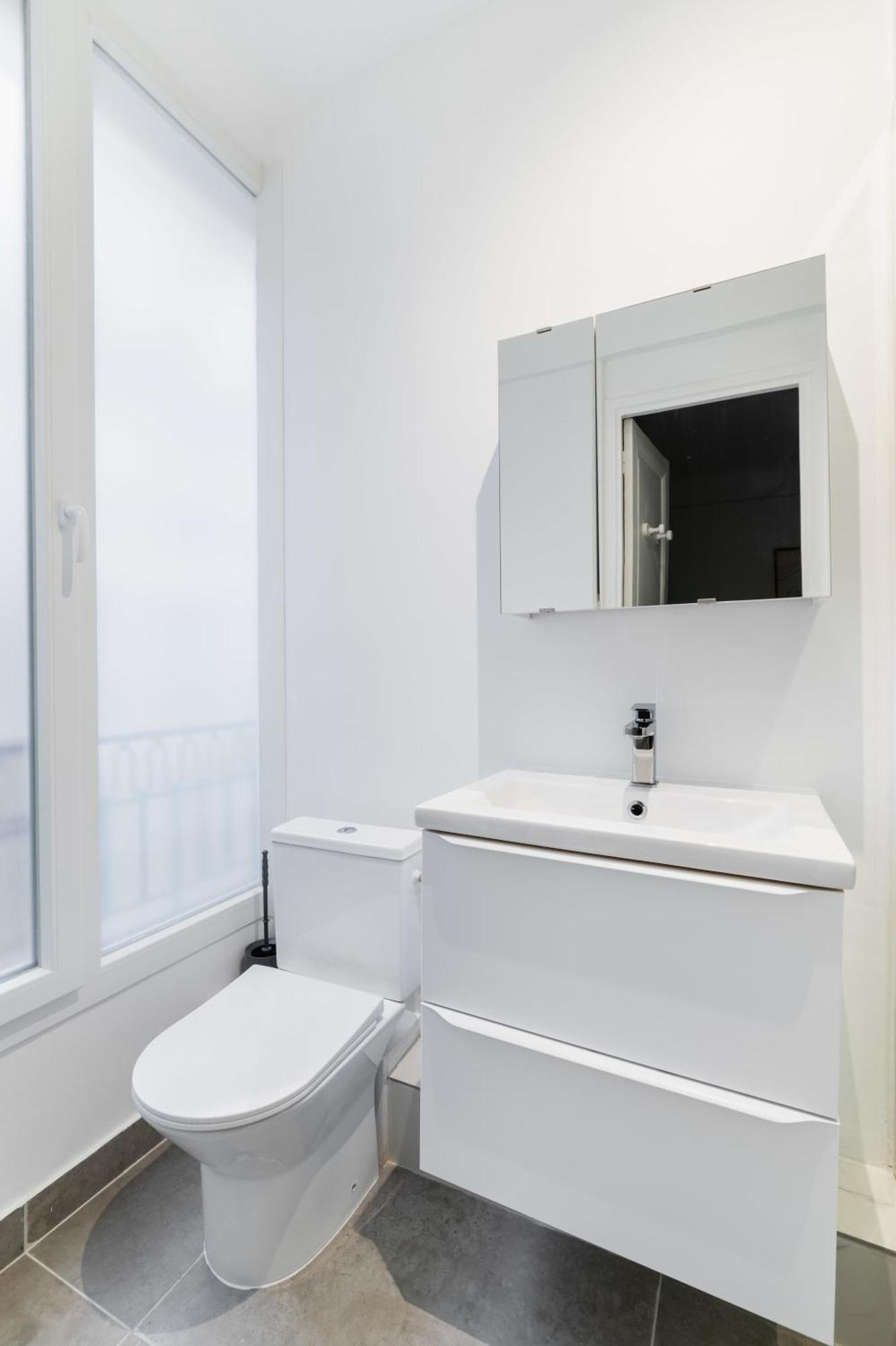 Elegant Sacre Coeur Metro Anvers - 18 -2p Appartement